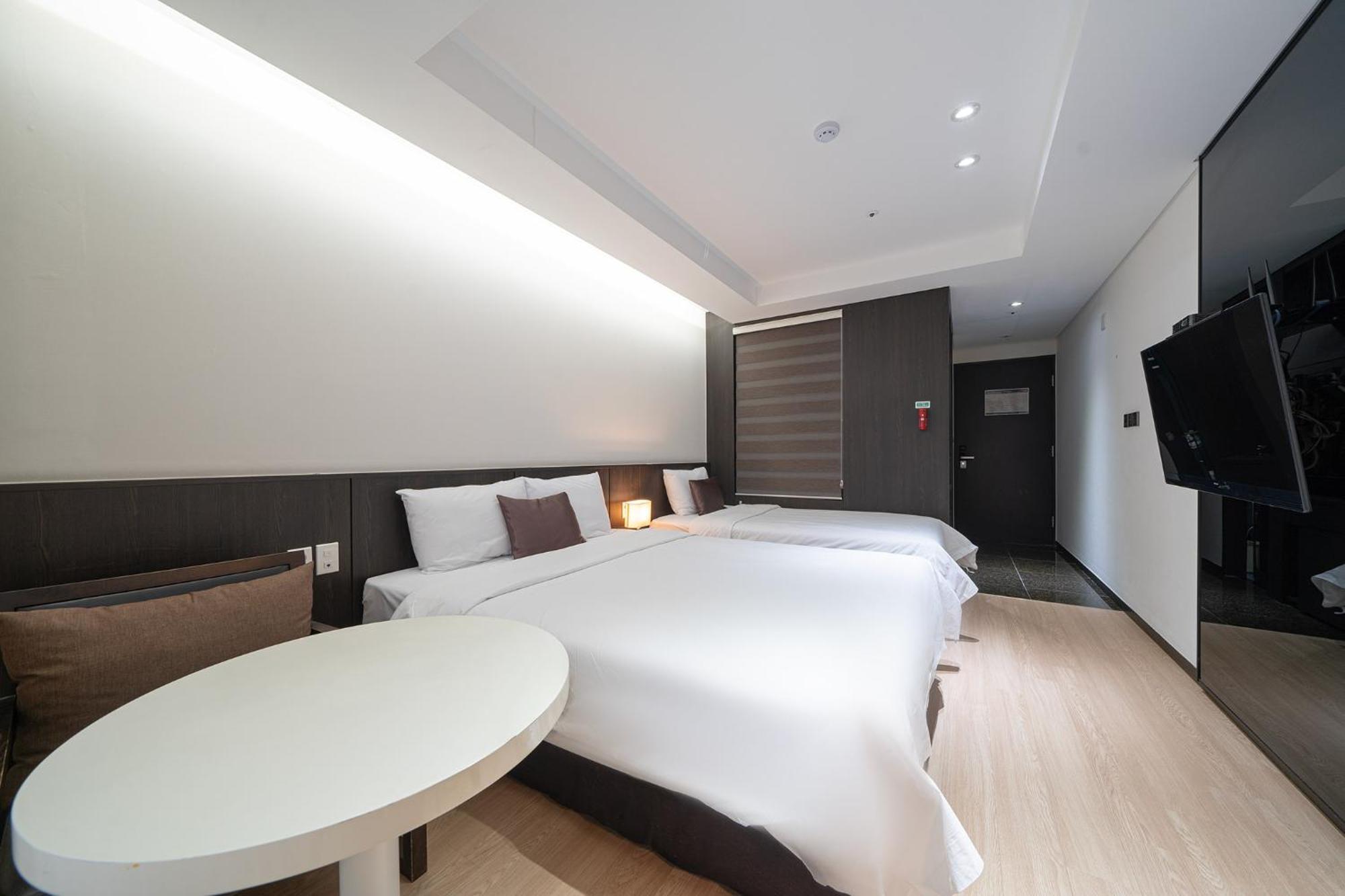 Hotel Ramada By Wyndham Yongin Zewnętrze zdjęcie